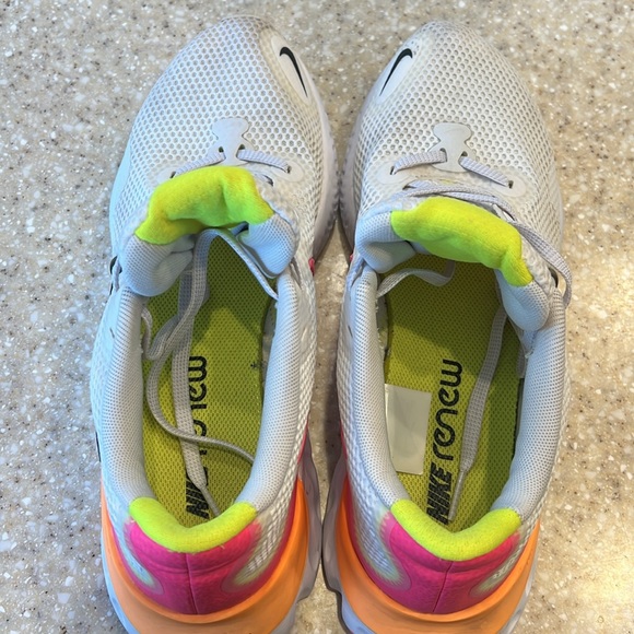Nike // Renew Sneakers - Picture 4 of 6